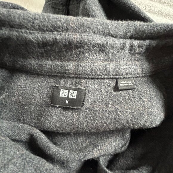 Uniqlo Womens Gray Check Button-Up Shirt Jacket Medium Long Sleeve Pocket Casual - Picture 3 of 8